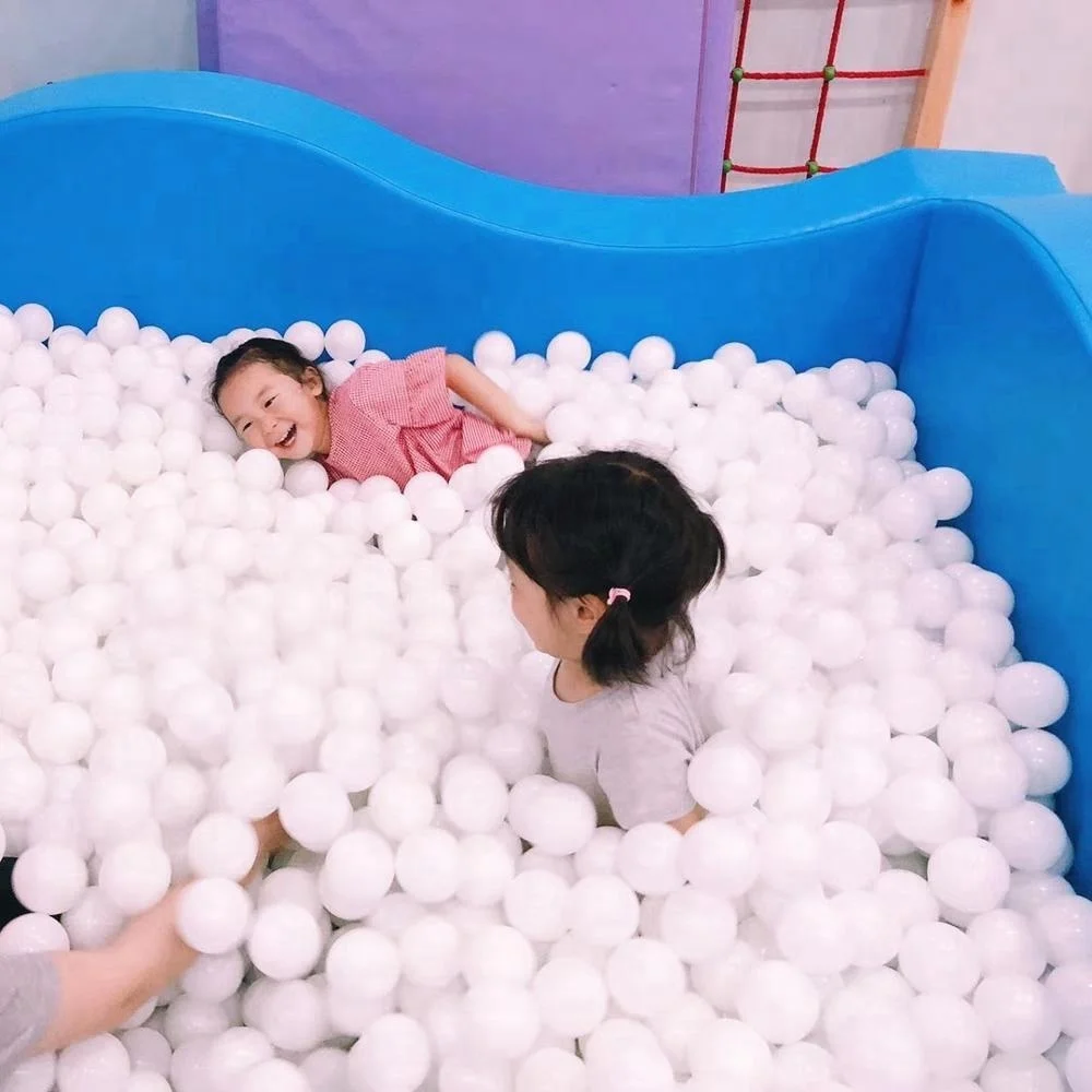 white plastic balls for ball pit