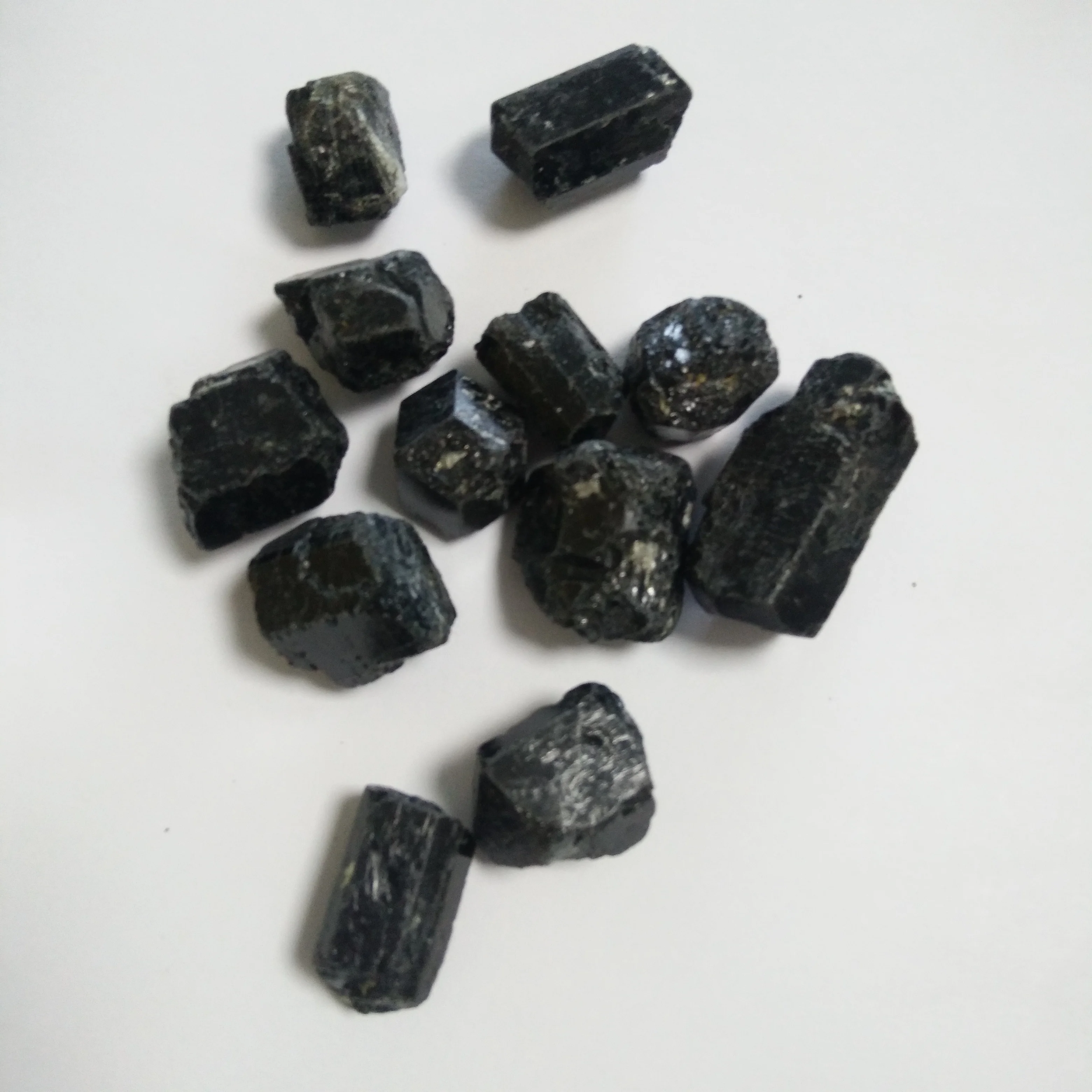粗糙电气石原料愈合黑色电气石原石价格