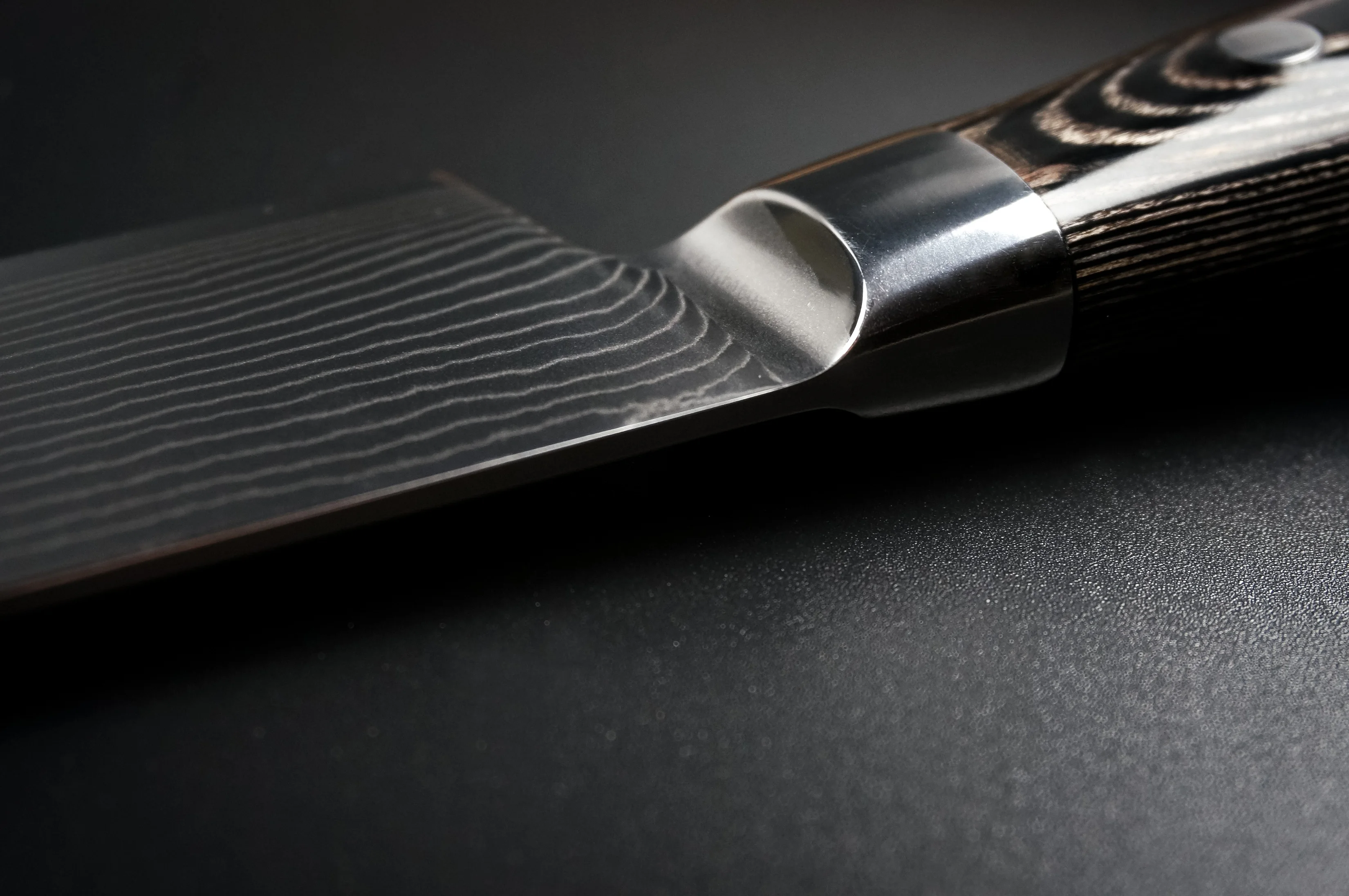 亚马逊顶级卖家-高品质日本 aus-10 大马士革钢 67 层厨刀 7英寸