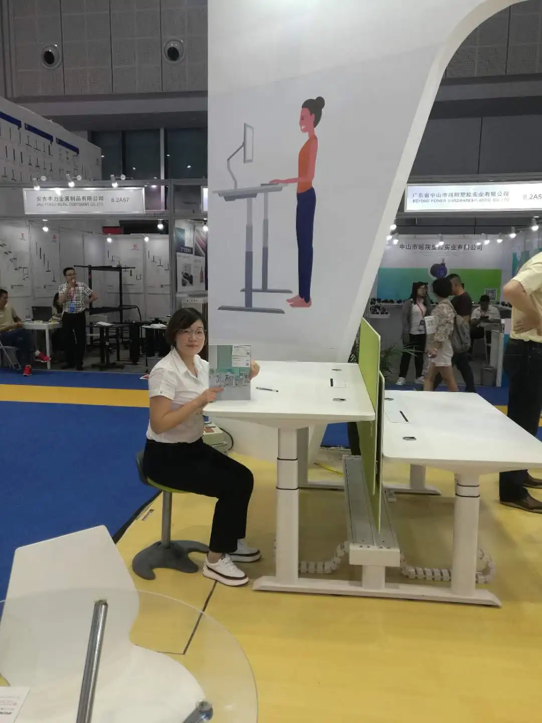 Smart Manual Height Adjustable Desk Lifting Column With Linear Actuator