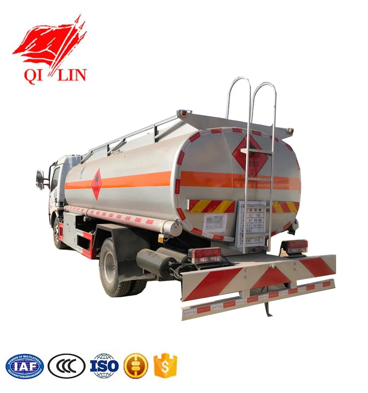 China dongfeng 4X2 Mini Fuel Tank Tanker Truck 8cbm with Good Price