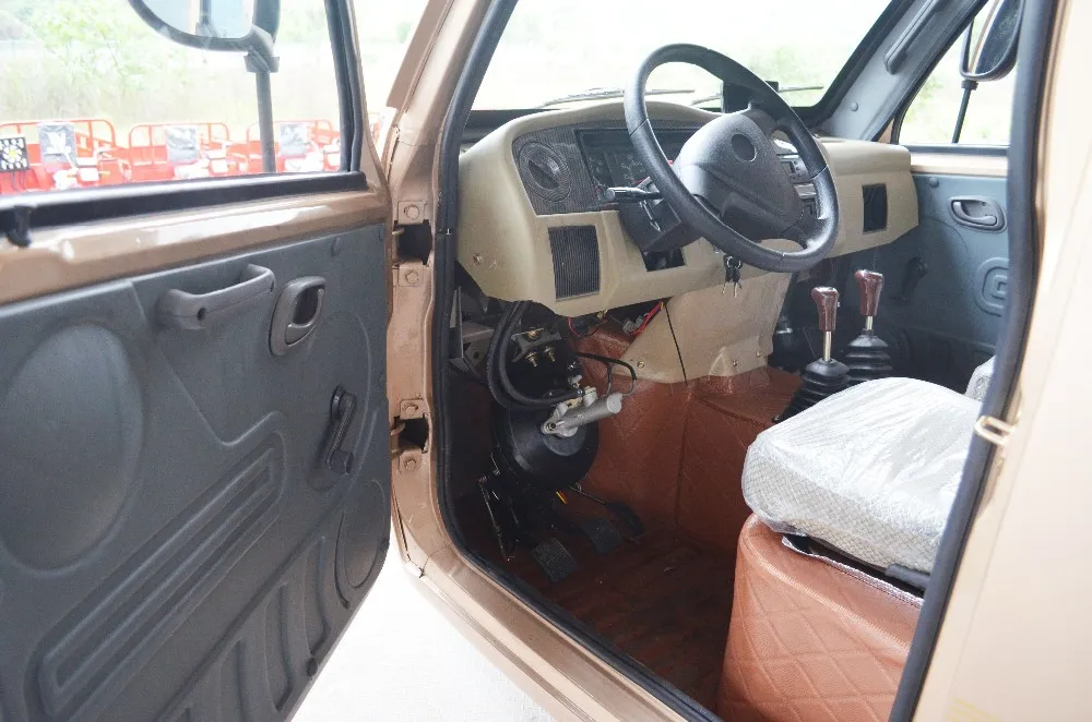 300CC motorized gas powered cargo tricycle with closed cabin/ van cargo tricycle/scooter/three wheel motorcycle for adult