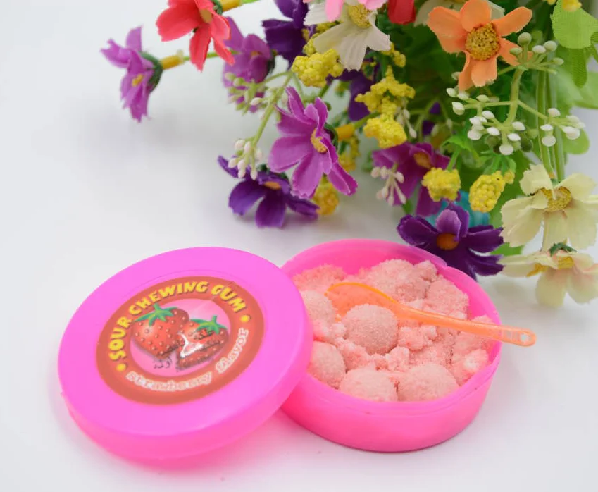 18g Strawberry Flavor Chewy Gum Ball Shape With Sour Powder Chewing Gum ...