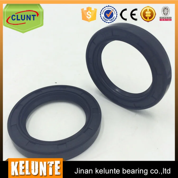 TC 17x28x7mm Nitrile Rubber Rotary Shaft Oil Seal with Garter Spring R23 