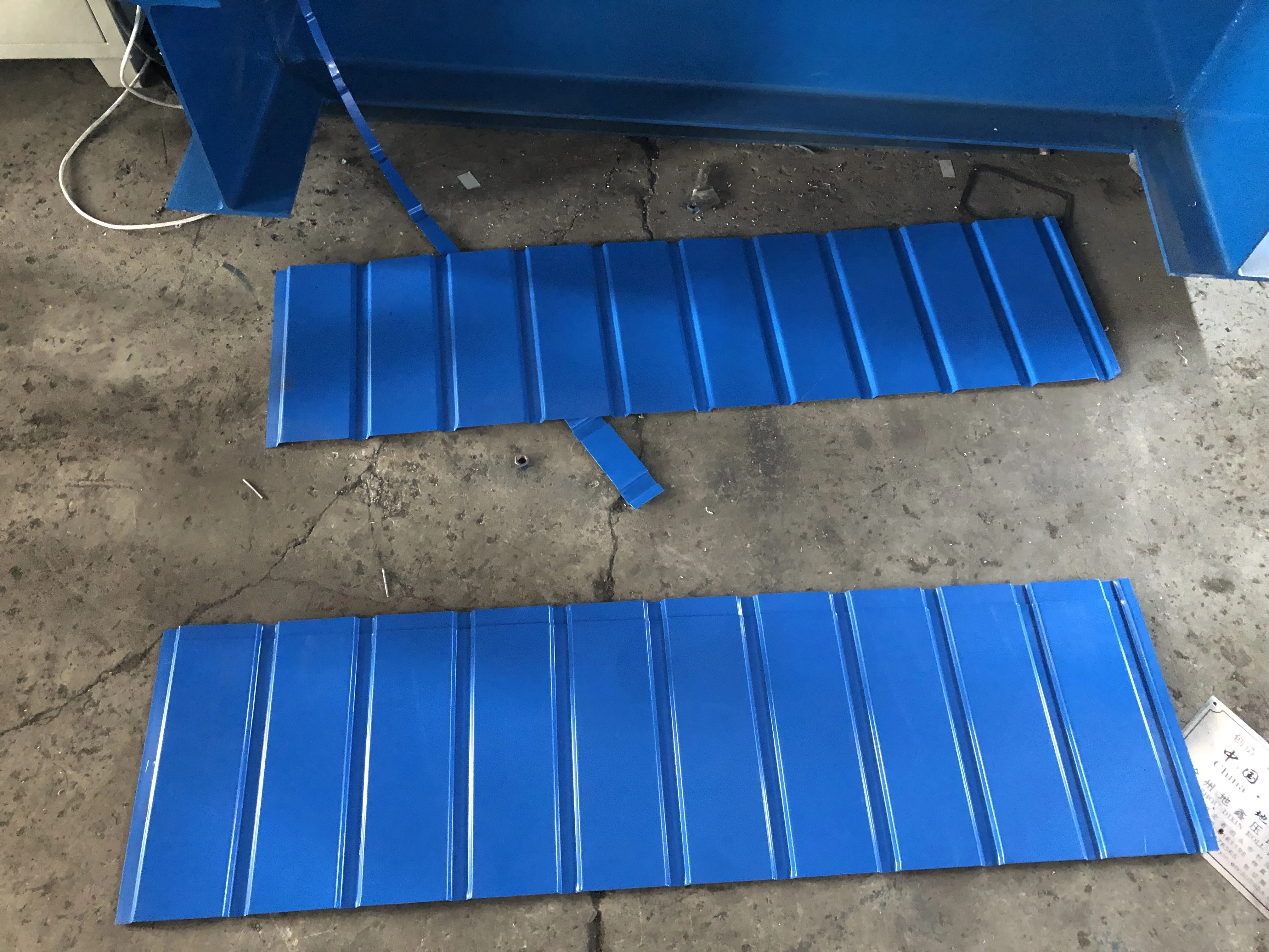 Professional Low Price double layer roof roll forming machine Tile pressing forning machine