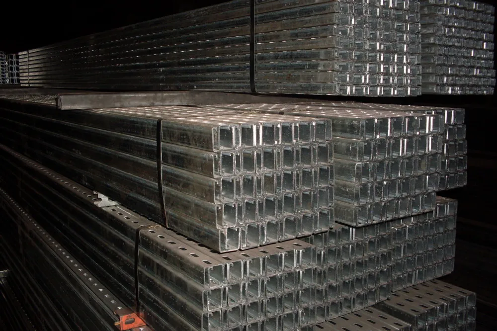 Unistrut Standard Steel Strut Channel in size 15/8'' x 13/16'' ( CE