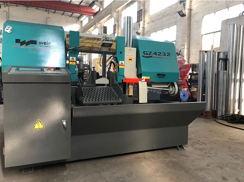 bandsaw cutting machine