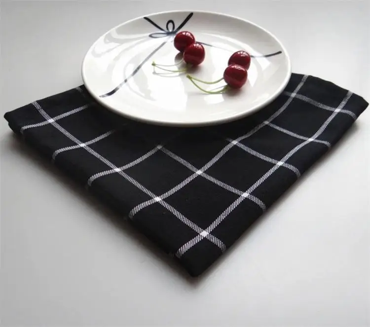 Simple Popular 100 Cotton Black And White Cloth Placemats For Dinner