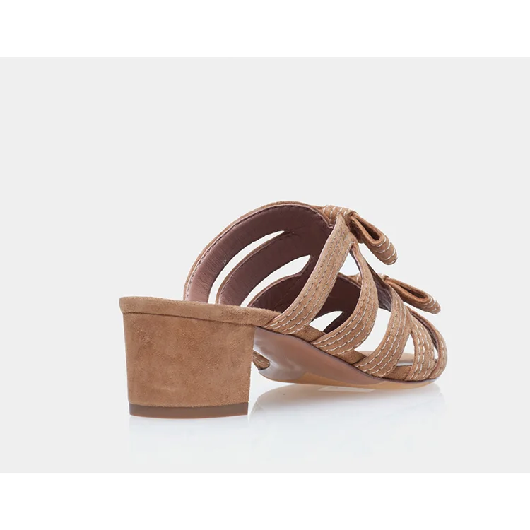 italian summer sandals.jpg