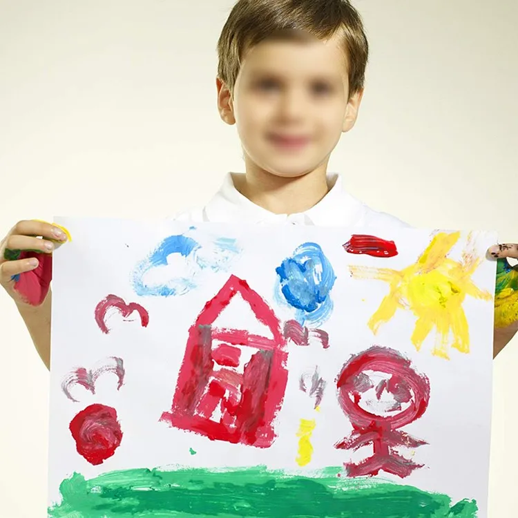 it come with 12 vibrant colored paints each stored