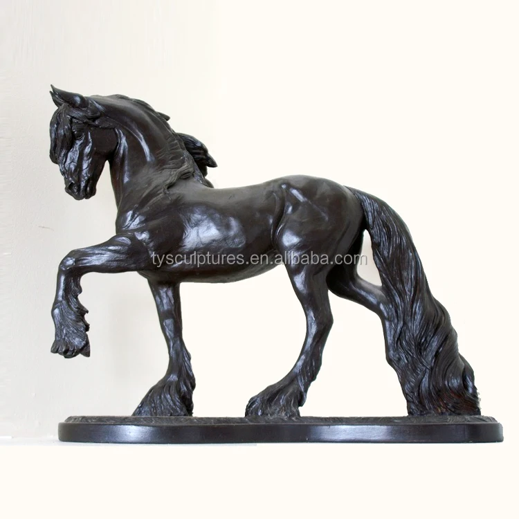 bronze horse sculpture