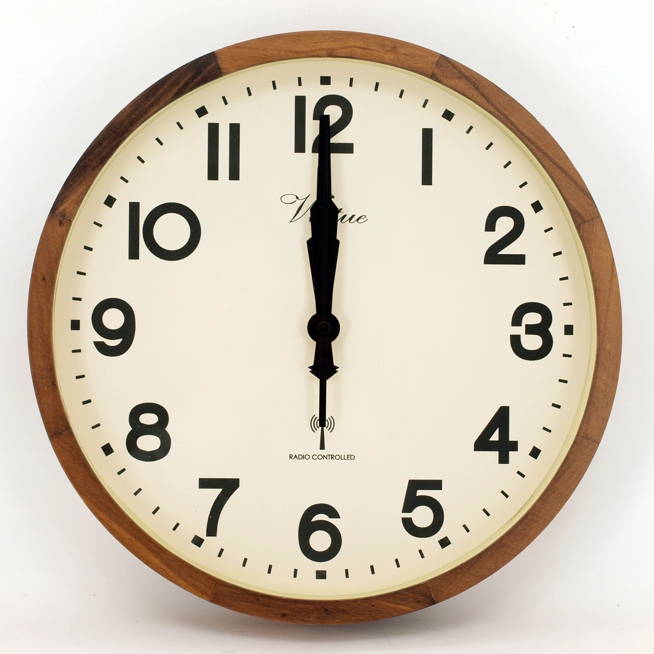 Сегодня в 12 часов дня. Часы 12 часов. Циферблат для настенных часов. Часы 12 00. Часы показывают 12 часов.