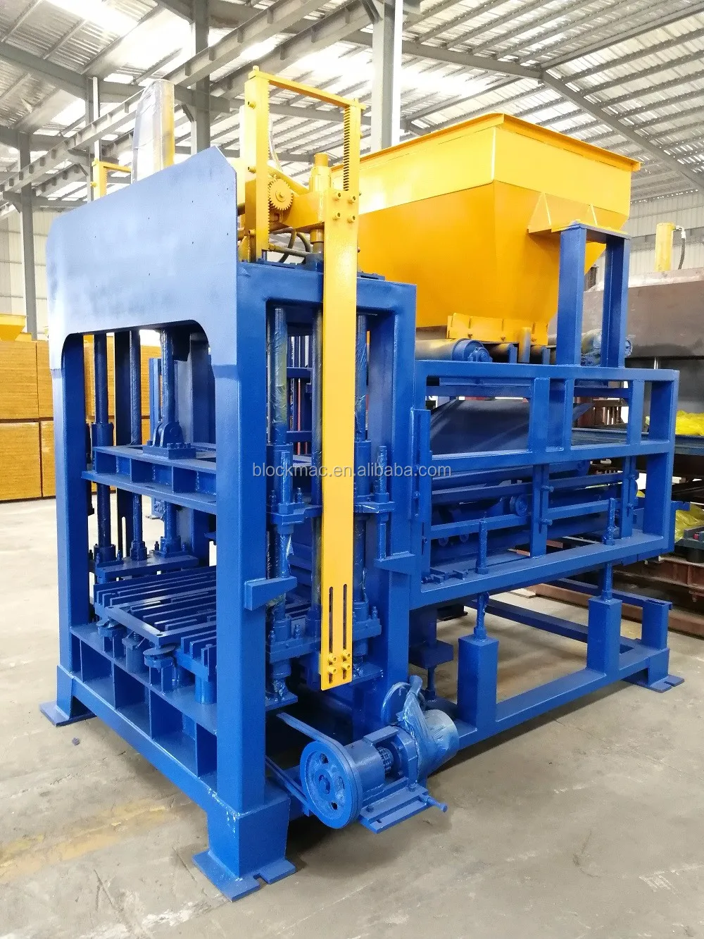 Feasibility study for concrete block making image