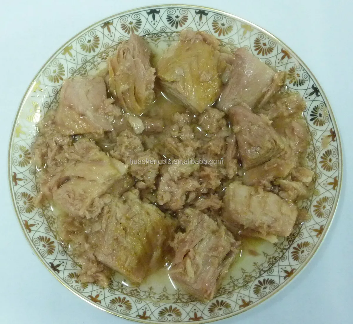 CHUNK TUNA IN OIL.jpg