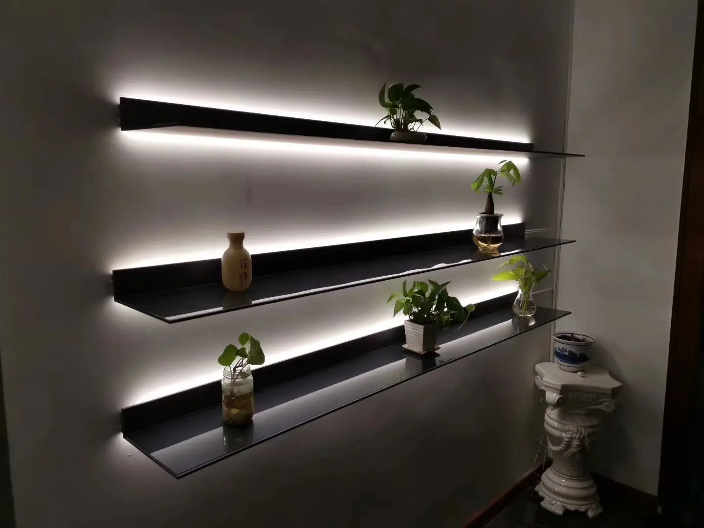 Ladder Shelf FENLO Fancy - LED Display Shelf With Dimmable Lights, LED Shelf Floor Lamps For Living Room Sturdy Corner Shelf Curio Cabinet Display Tall Floor Lamps Shelves Display Cabinet
