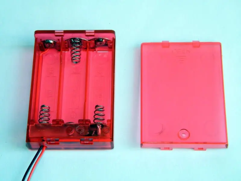 3 AA BATTERY HOLDER WIRE LEADED