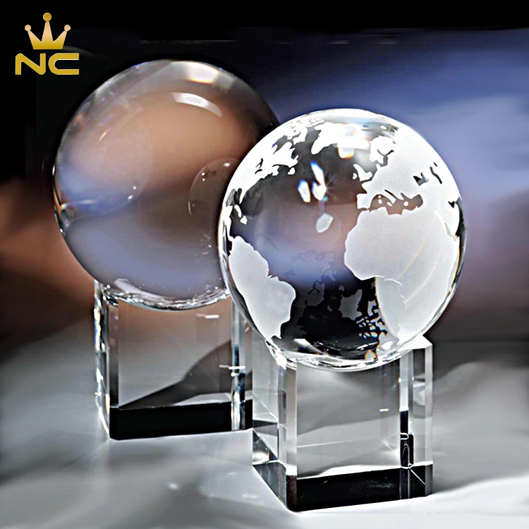 CHH 95520 80 mm Etched Crystal World Globe On Square Shaped Base Clear CHH 95520 80 mm Etched Crystal World Globe On Square Shaped Base Clear