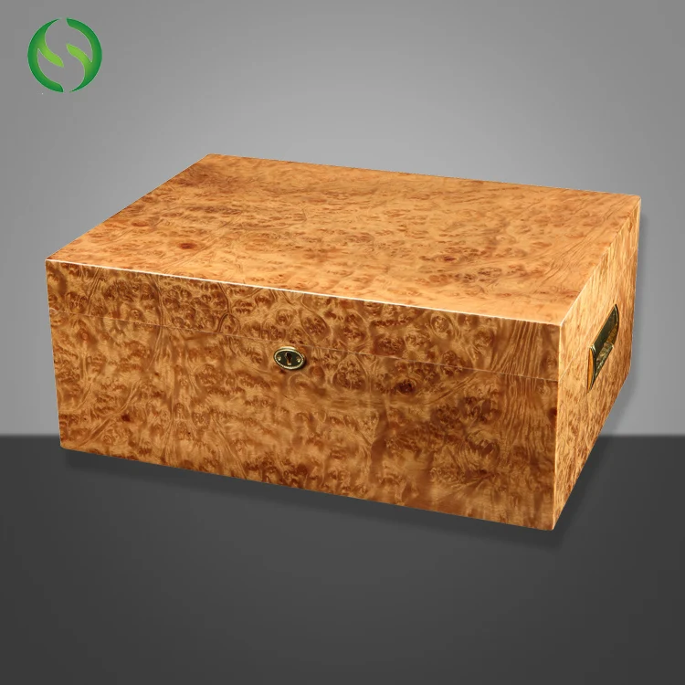 cigar humidor cedar wooden.jpg