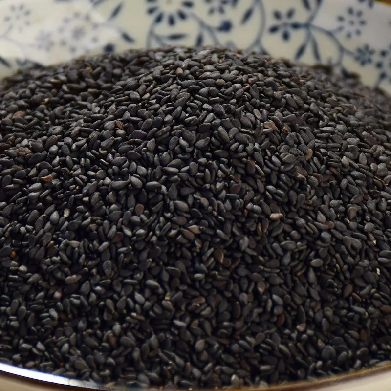 Черные семена похожие. Black Sesame приправа. Черные семена. Кунжут черный, семена. Чёрные семена похожие на кунжут.