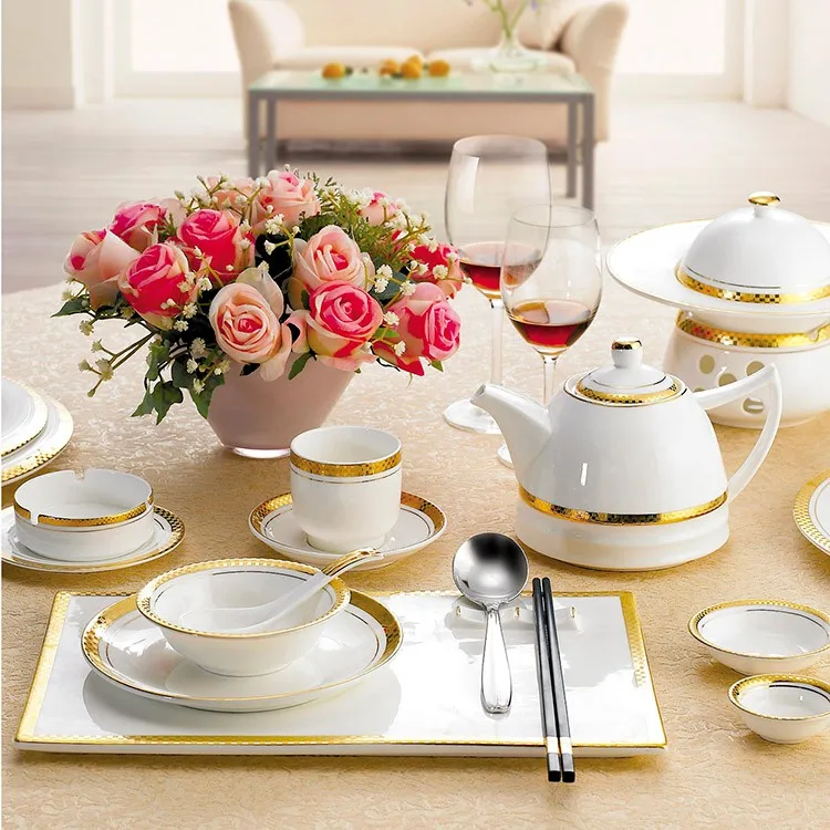 Customized Logo Dinnerware Sets Porcelain Ceramic Gold Rim For Wedding
