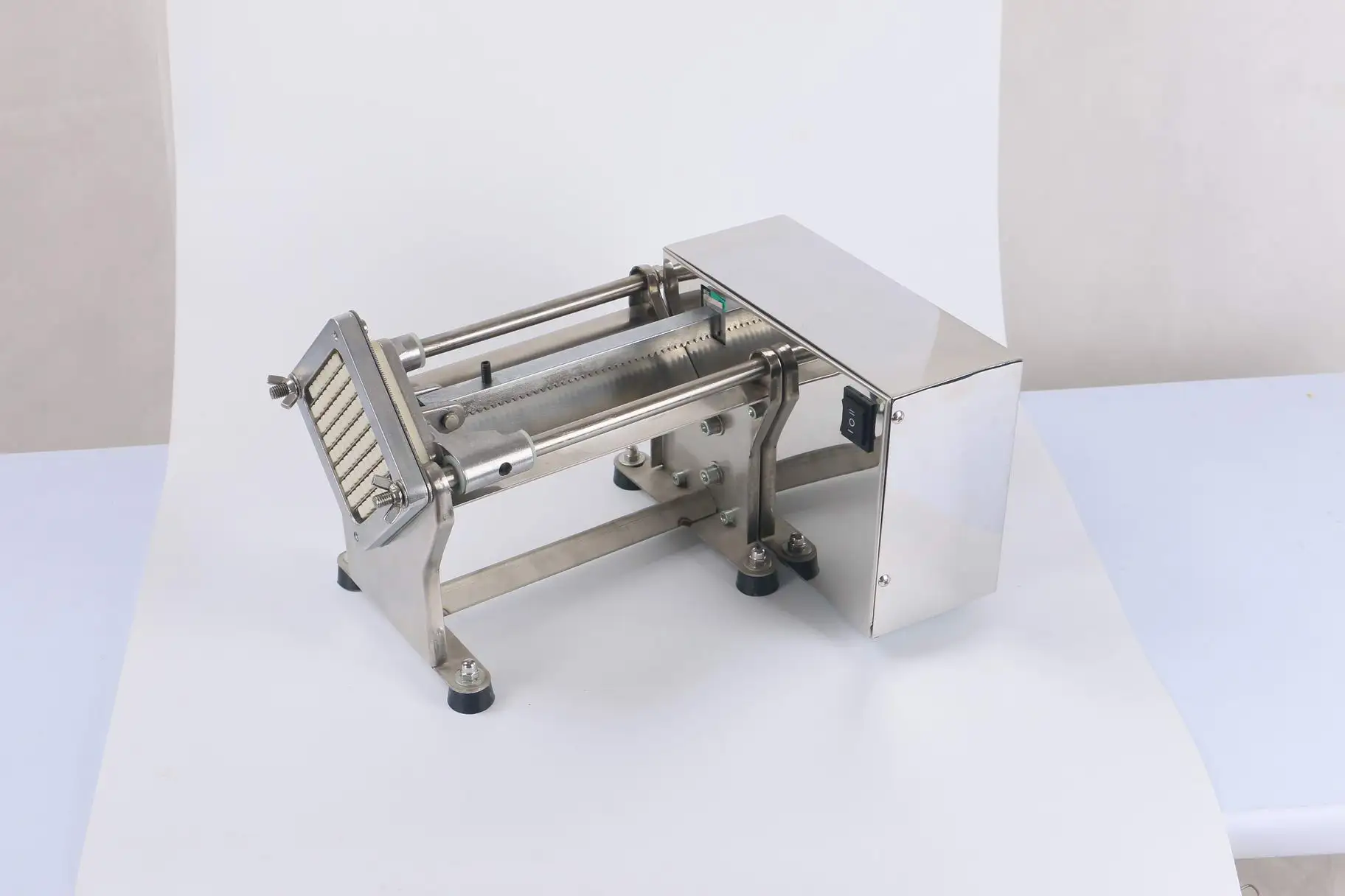 Electrical Potato Chips Making Machine Fresh Potato Carrot Cutter Sweet
