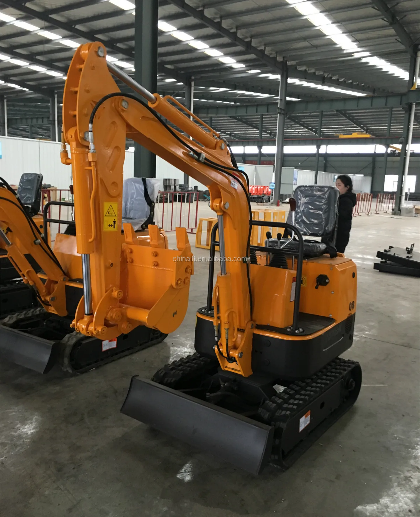 Low Price China Manufacturer 800kg 0.8t Mini Excavator