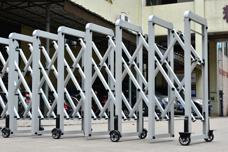 Manual Collapsible Barrier Gate Retractable Crowd Control Barricade