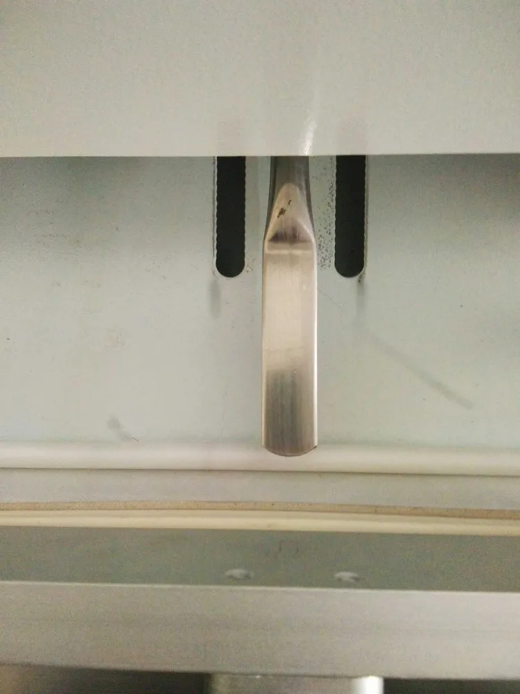 Outside pumping vacuum packing machine(LCD screen)
