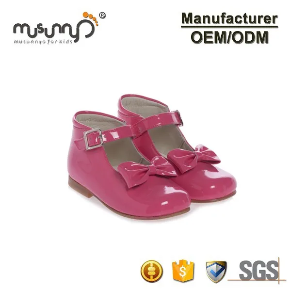girls pink patent shoes