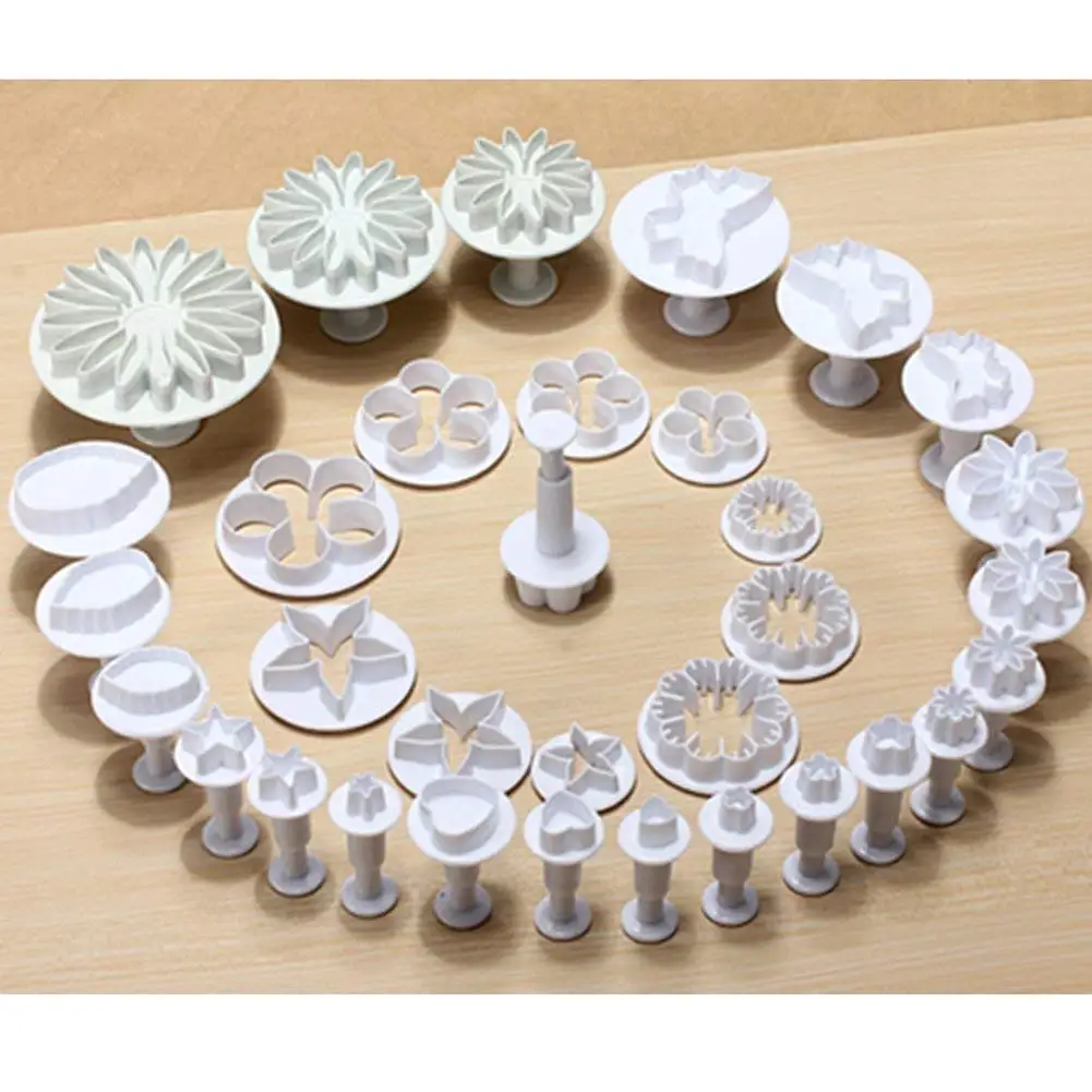 33pcs Plunger Fondant Cutter Cake Tools Cookie Biscuit Cake Mold Mould Craft DIY 3D Sugarcraft Cake Decorating Tools Flower Set