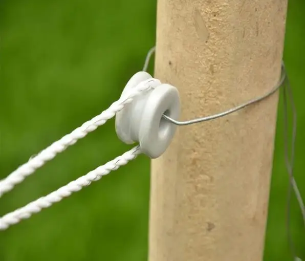 Porcelain Insulator Ceramic Insulator For Farm Electric Fence Buy Low Cost Porcelain Insulator