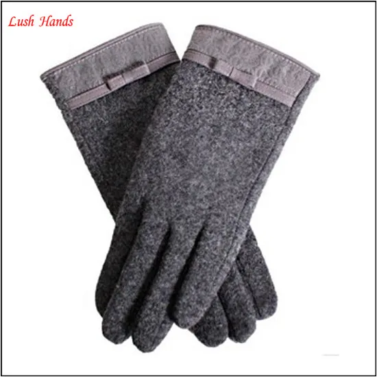 Spring gloves touch screen leather with bowknot