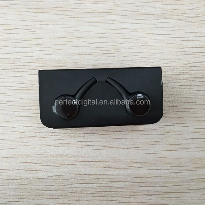 s10 680 earphone.jpg