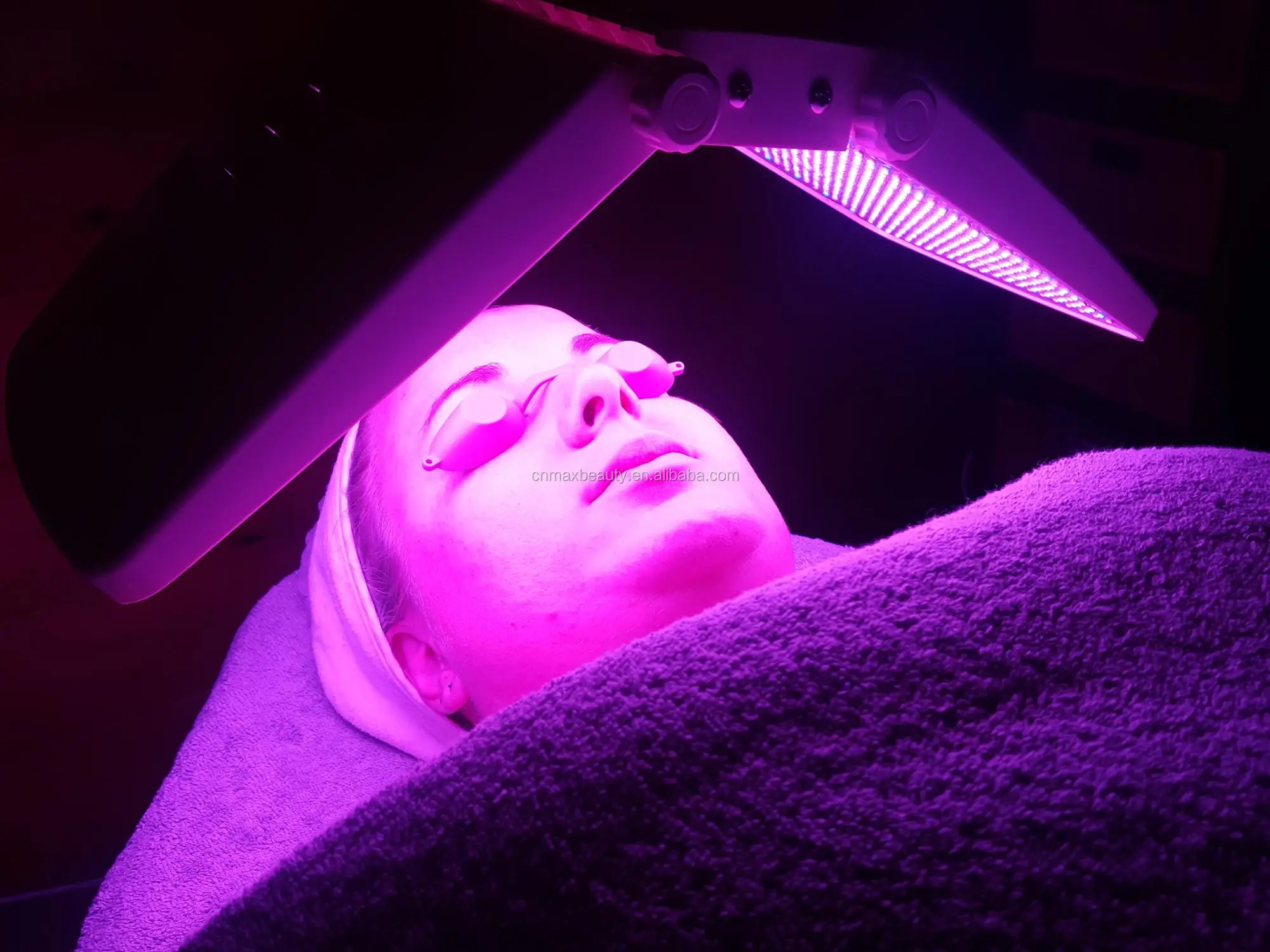Pdt Skin Whitening Led Beauty Equipment/pdt Therapy 7 Lights Led Light Therapy Machine Red Light
