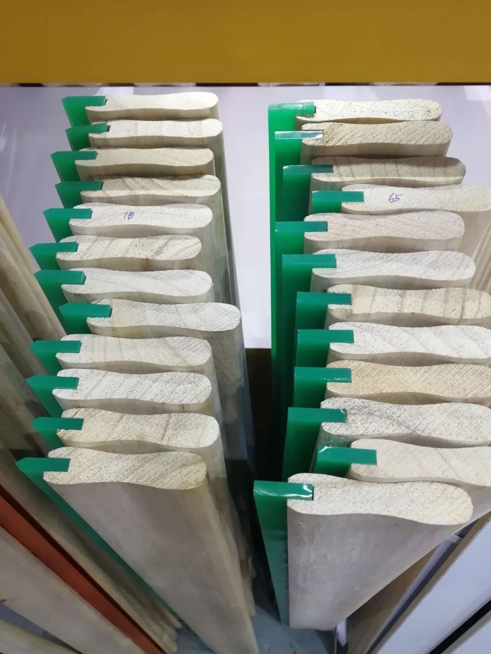 Wooden Handle Silk Screen Printing Squeegee Wooden Handle Squeegee