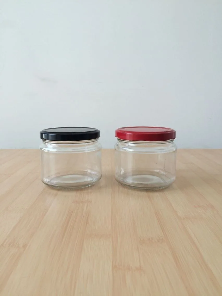 Customized New Glass Jar 300ml 10oz For Fruit Strawberry Jam Jar With