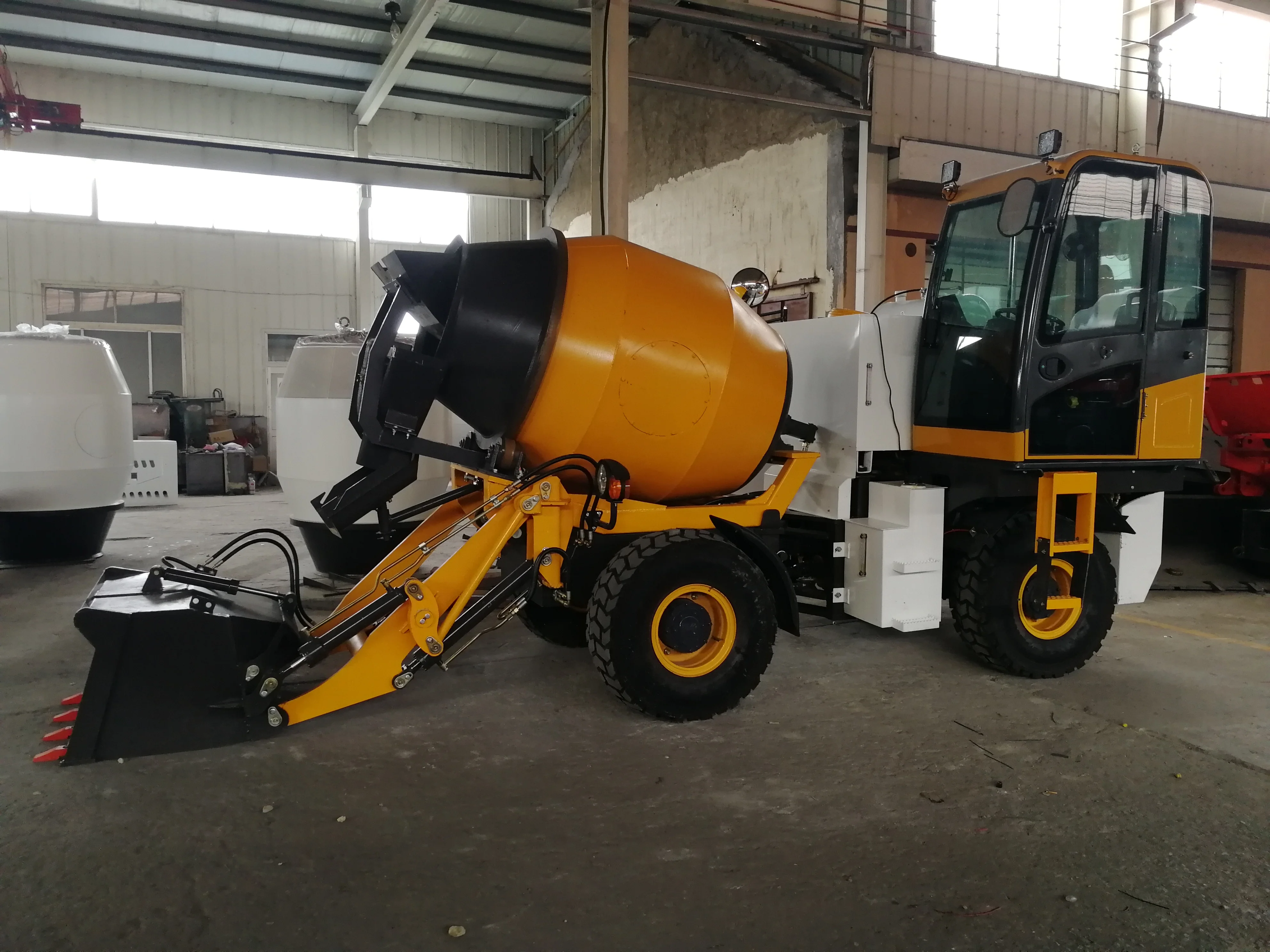 self loading concrete mixer truck,automatic cement mixer,feed mixer for sale