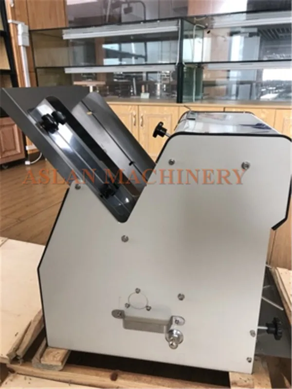 Bread slicer05.jpg