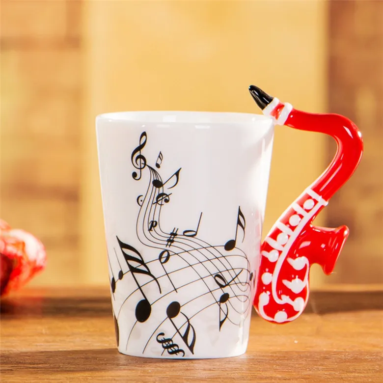 personalidade com note de música, caneca de