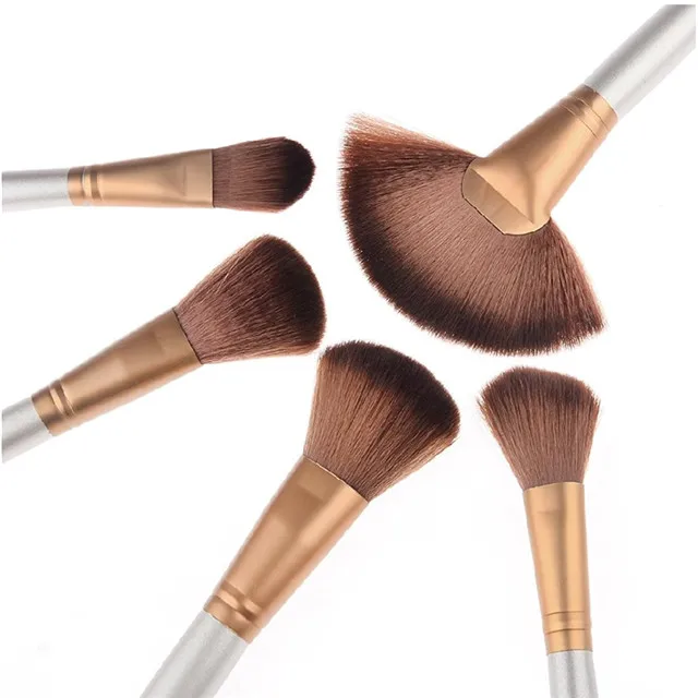 cosmetic brush.jpg