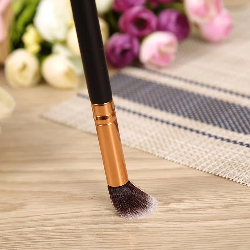 Top Quality 12pcs Makeup Brush Set Custom Logo Wood Handle Cosmetic