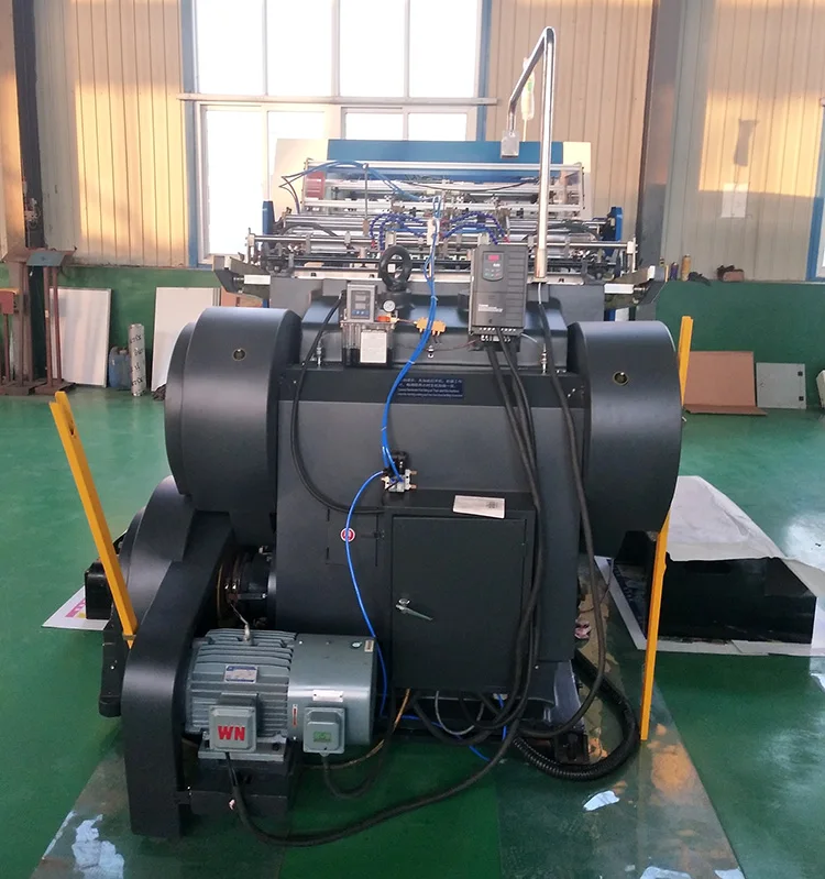 2017 NEW LATEST business LUM 1300mm creasing and cutting assembling machine made in cangzhou