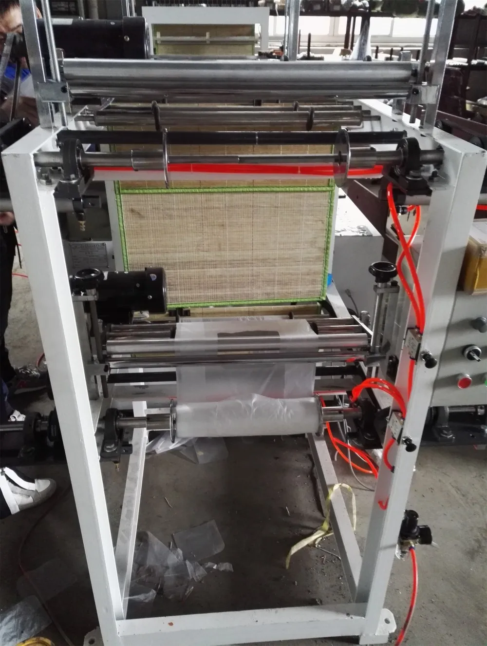 Two Layer Point Cutting Polypropylene Machine Rolling Plastic Bag Trash ...