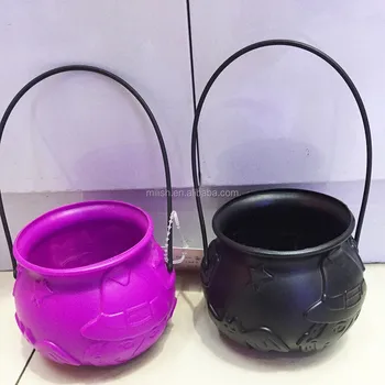 witches cauldron toy