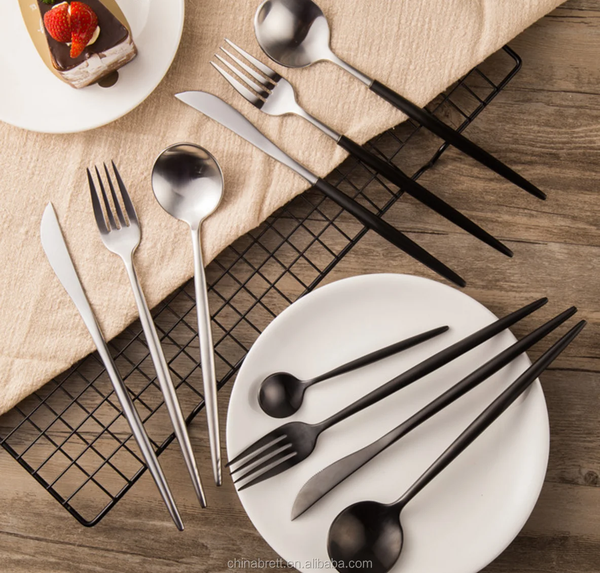 Western 18/10 Stainless Steel Silver And Gold Cutlery Set With White Handle