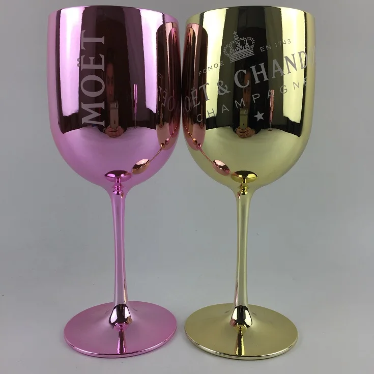 gold plastic goblets party