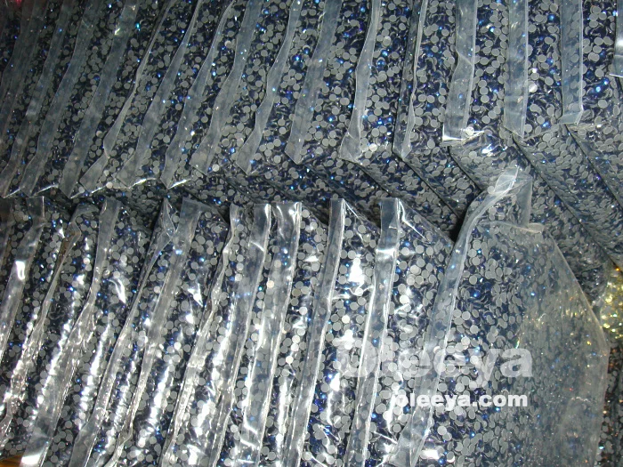 Mix SS6 to SS30 Flat Back Iron on Embroidery Rhinestone DMC Glass Hot Fix Crystal Stone Transfer Motif Designs Clothing