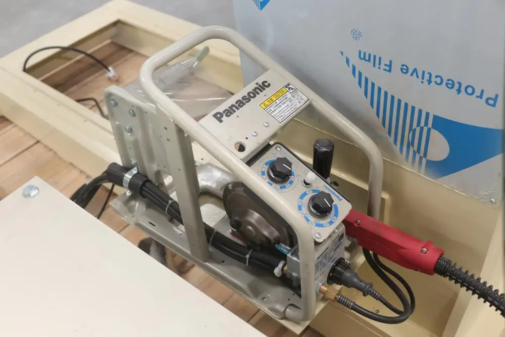 Hwashi Automatic Circular MIG Welder, Round Steel Tube Seam Welding