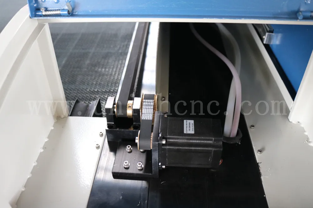 high precision CNC Laser Wood Cutting Machine Price 1325/co2 laser