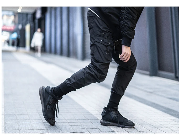 multi pocket sweatpants